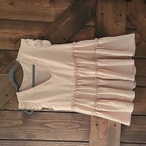 RUFFLED SHORT SLEEVE TOP NWOT TAN SMALL  P2P 17 1/2